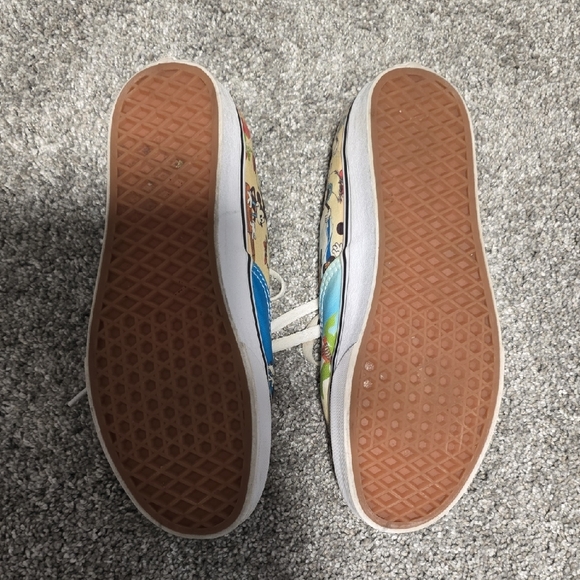 Disney Vans Off The Wall Sneakers Size 10 - Picture 2 of 6
